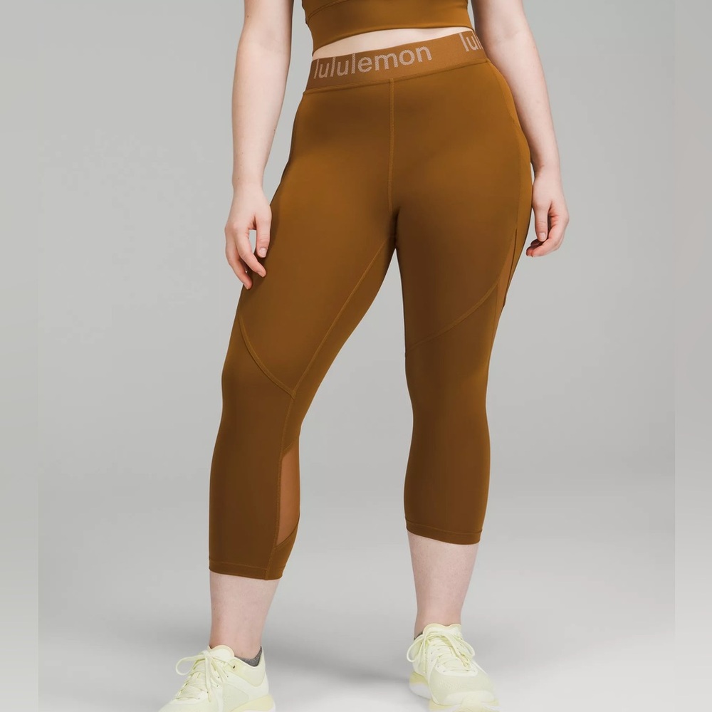 lululemon logo waistband crop leggings